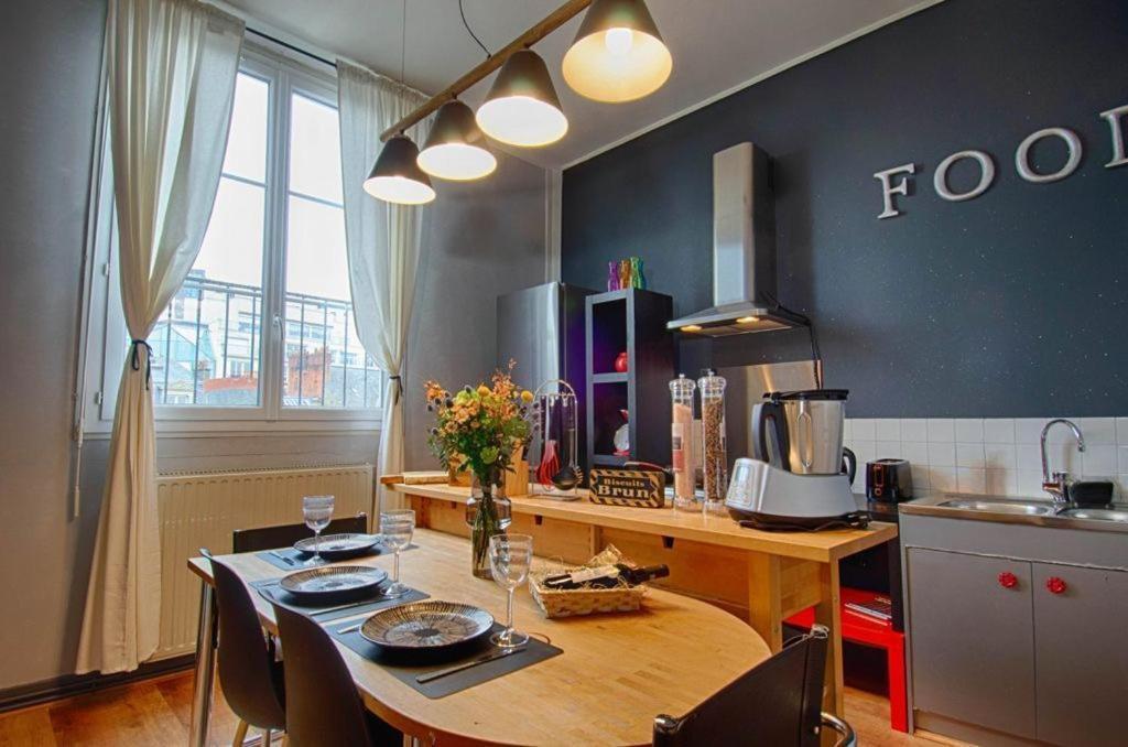 Sweet Nina Jazz Appartement Pour 5 Voyageurs, Situe A La Place De La Republique, Avec Parking Et Lit Queen Size เลอม็องส์ ภายนอก รูปภาพ
